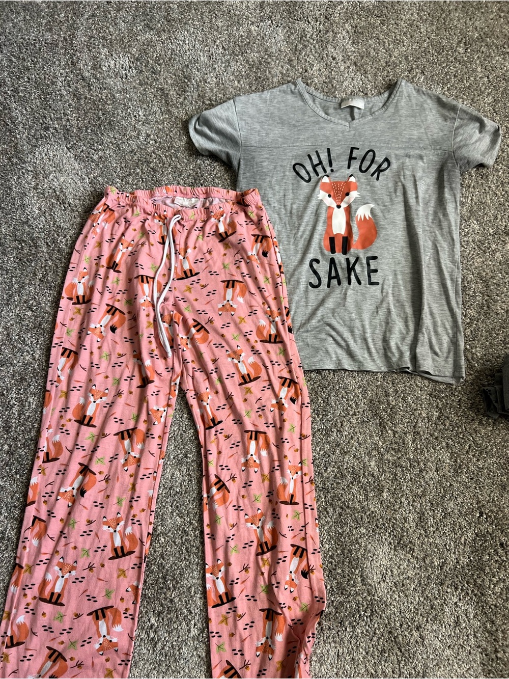 Bobbie Brooks Gray Fox Graphic Top & Pink Fox Print Pajama Pants